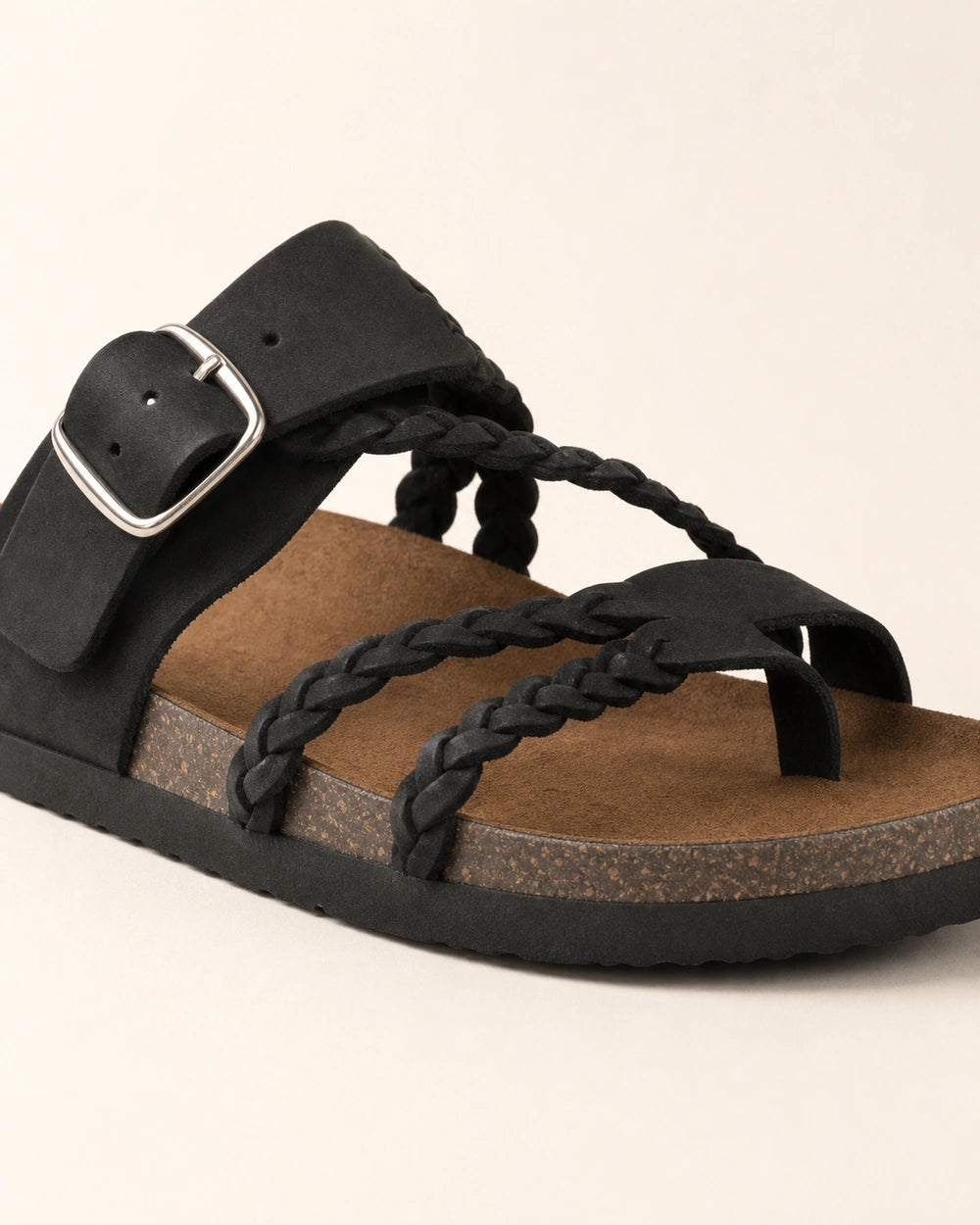 Flade damesandaler med flettede remme og spænde — image 5