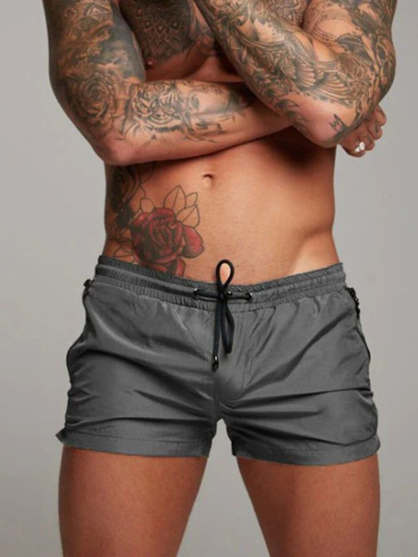 Sorte herrebadeshorts – Slim silhuet med snor og mellemlangt snit
