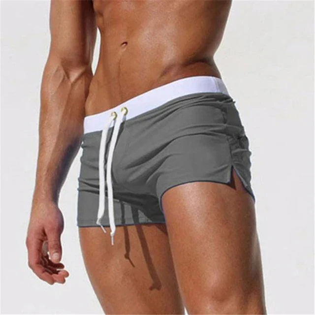 Hvide herrebadeshorts – Slim fit, hurtigtørrende med metalmaljer