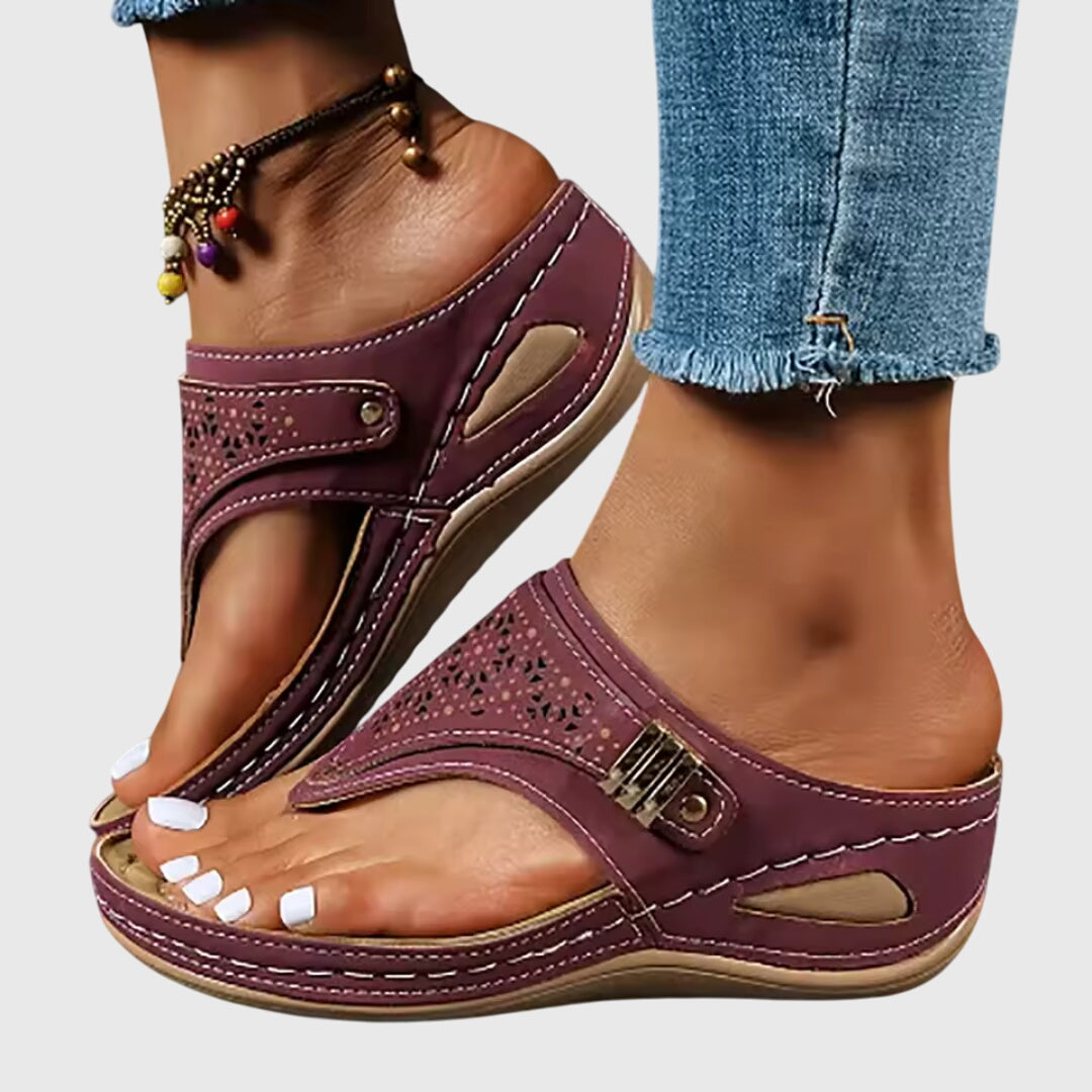 Momount Dame Kilesandaler med Tårem – Læder Laserskåret Slip-On Lav Hæl