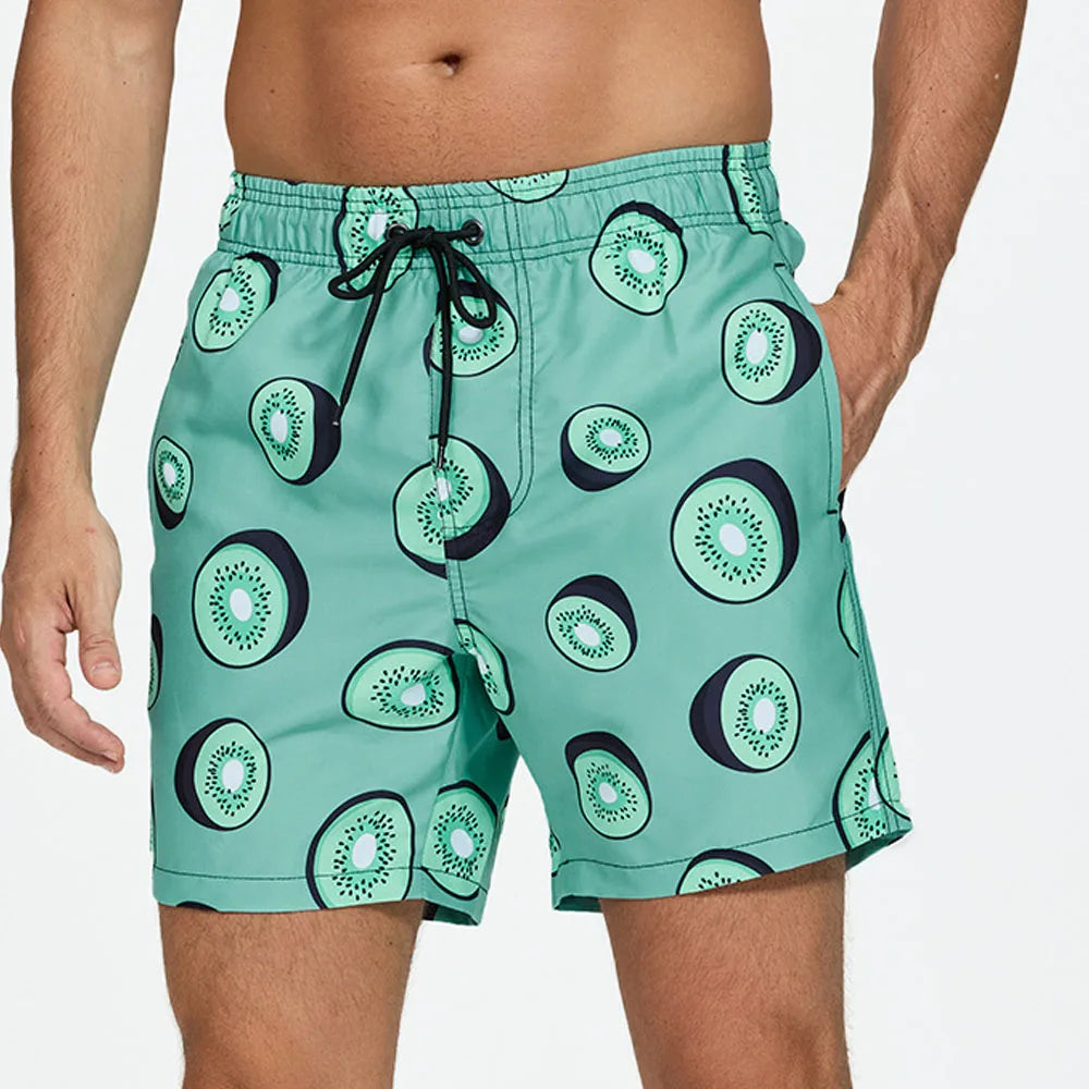 Herrebadeshorts med kiwi-print – Hurtigtørrende og afslappet snit