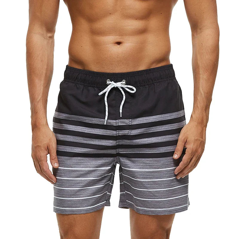 Stribede herrebadeshorts – Hurtigtørrende med sidelommer