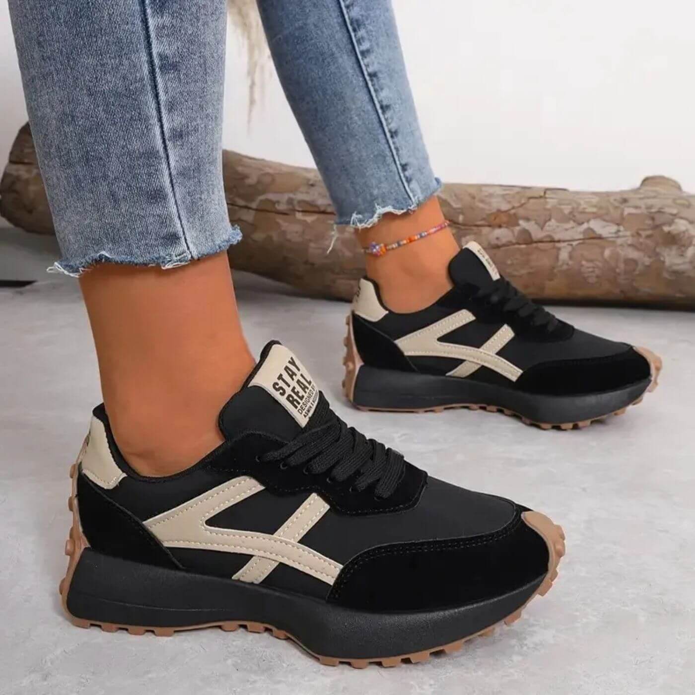 Damesneakers til hverdag – Lette snøresneakers i retro-look