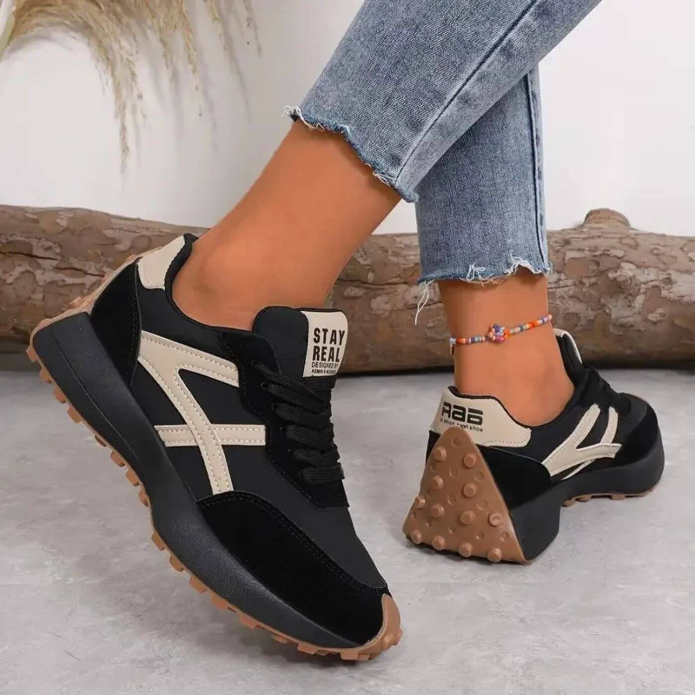 Damesneakers til hverdag – Lette snøresneakers i retro-look