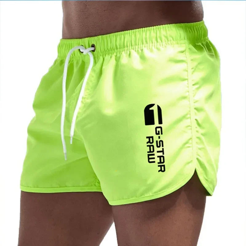 Ensfarvede herrebadeshorts – Slim fit, hurtigtørrende og elastisk