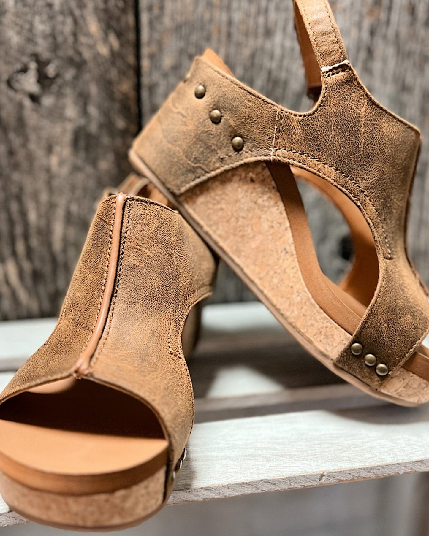 Momount kile-sandaler dame – distressed læder med korkplatform og slingback