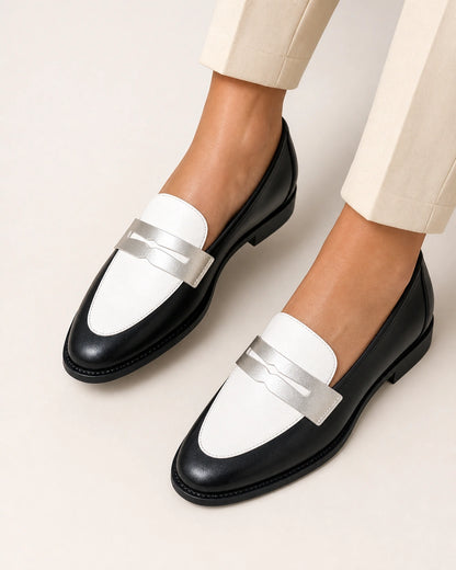 Sorte og hvide loafers med sølvrem — Produktbillede 5