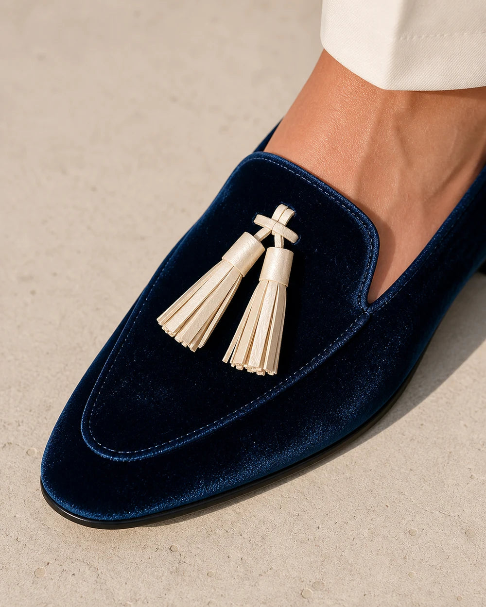 Marineblå loafers med fløjlsstruktur og kvaster — Produktbillede 6