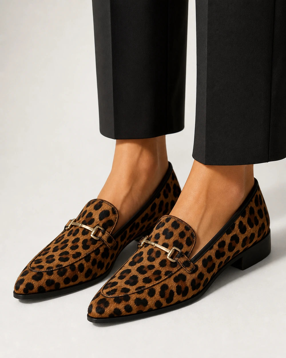 Spidse leopardloafers med metalspænde — Produktbillede 1