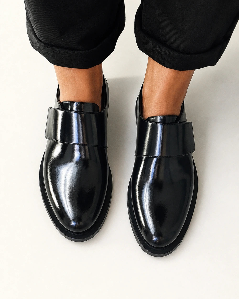 Blank sorte loafers til kvinder med rem — Produktbillede 5