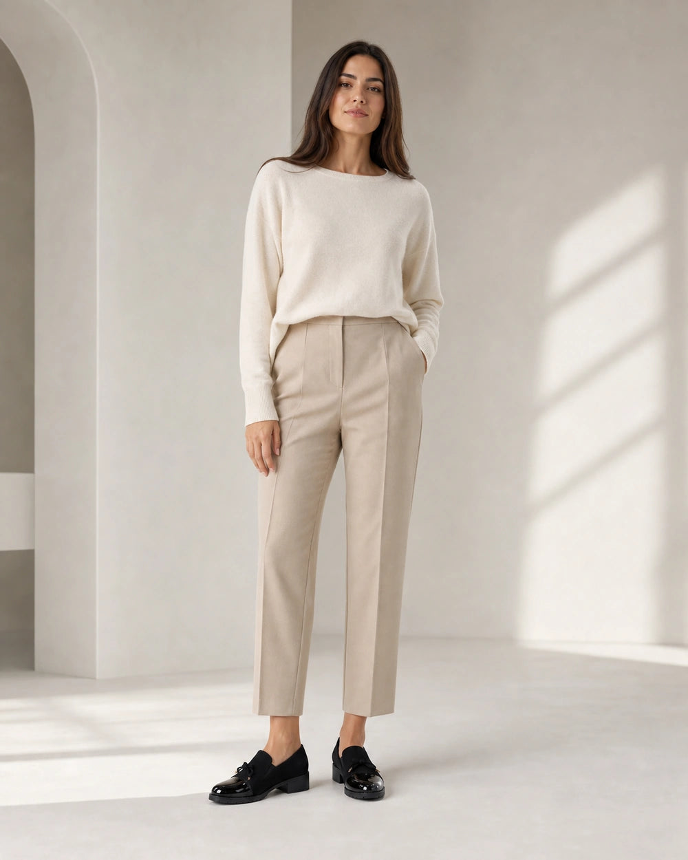 Loafers med blank tå og sløjfe — Båret af en model