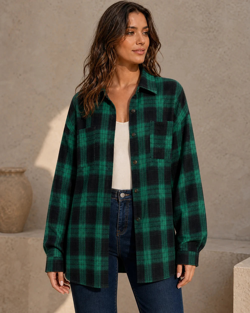 Oversized ternet skjorte til kvinder — image 10