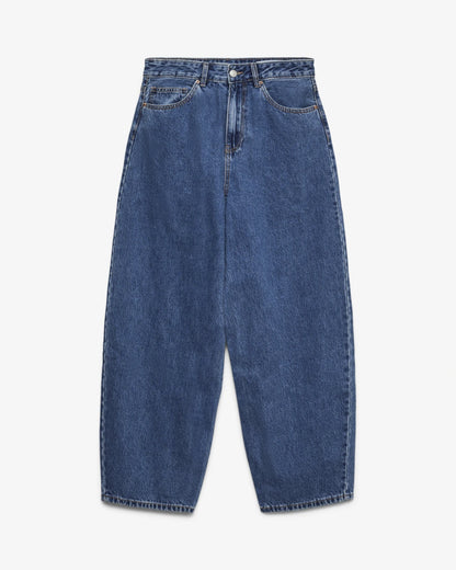 Højtaljede barrel-jeans til kvinder i mellemblå — image